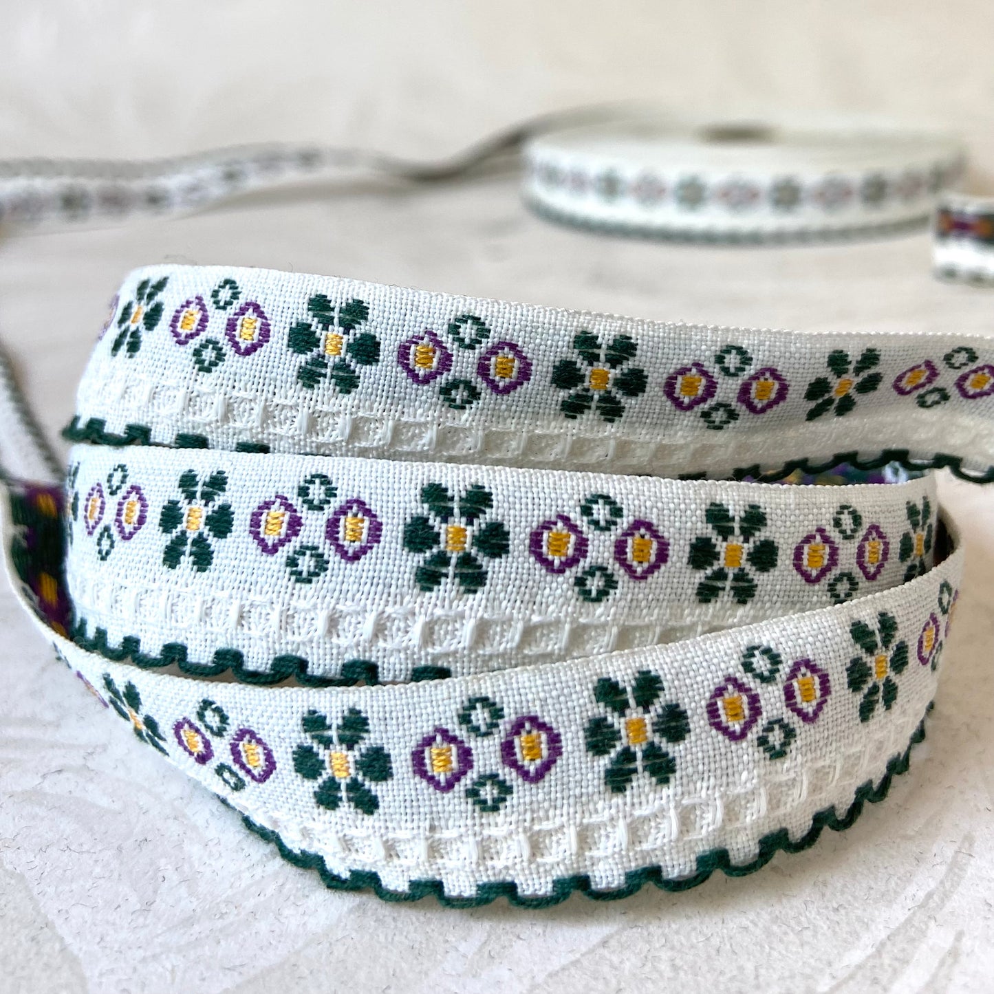 Floral & Circle Jacquard Edging 5/8" - 5 Colorways